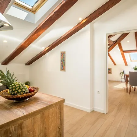 Lara By Interhome * ヴォロスコ