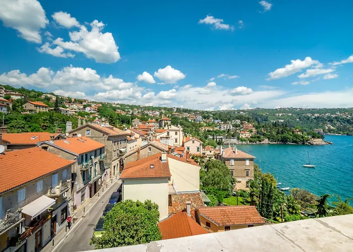 Lara By Interhome Volosko