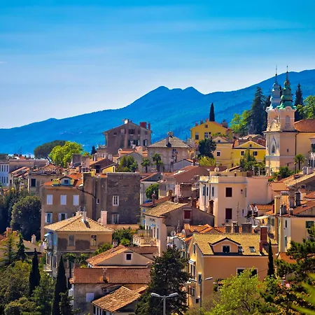 Апартаменты Lara By Interhome *